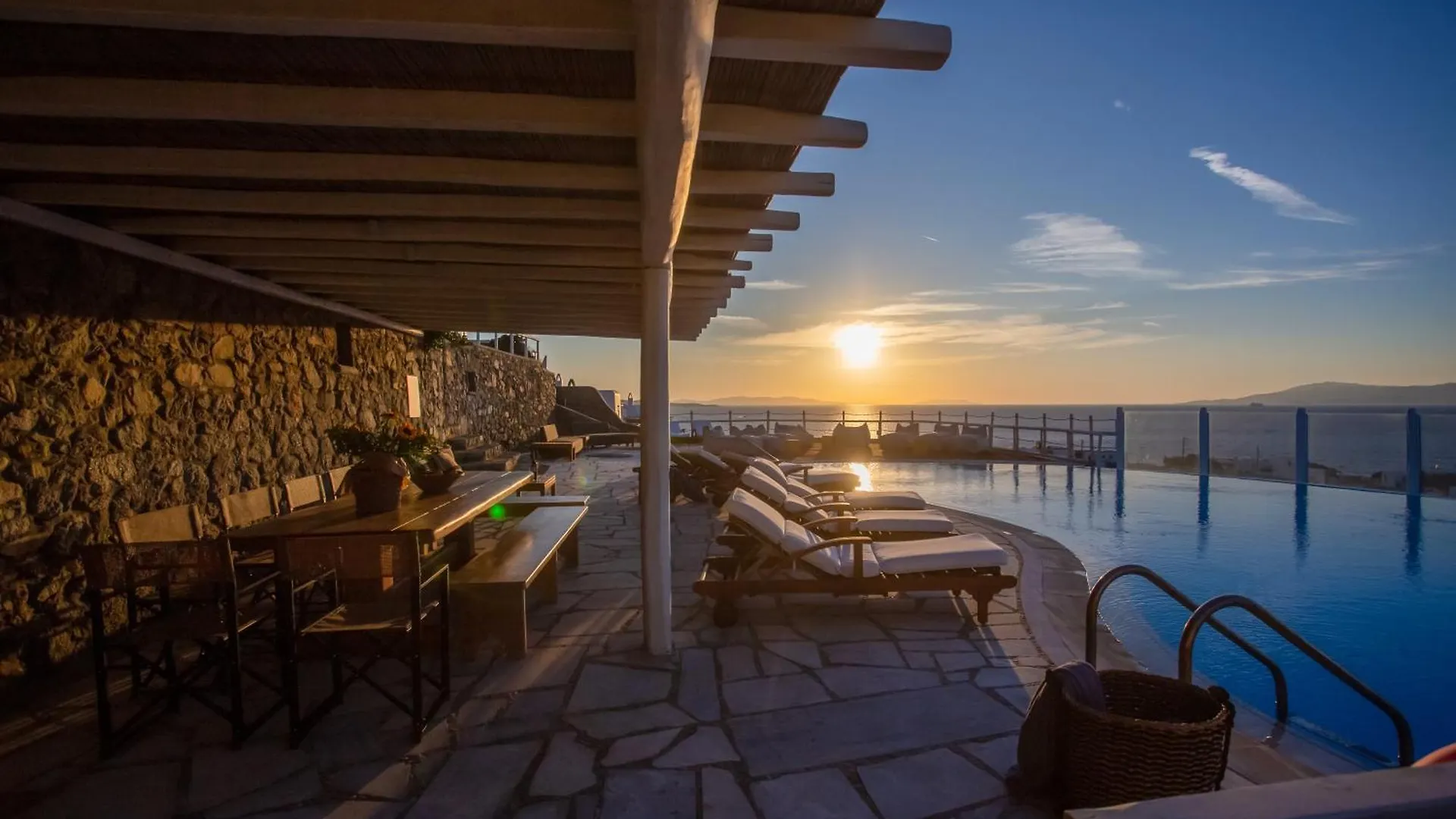 Patron 1 & 2 Pool Sunset Villas- Seven Bedrooms & Five Bedrooms Mykonos Town 빌라