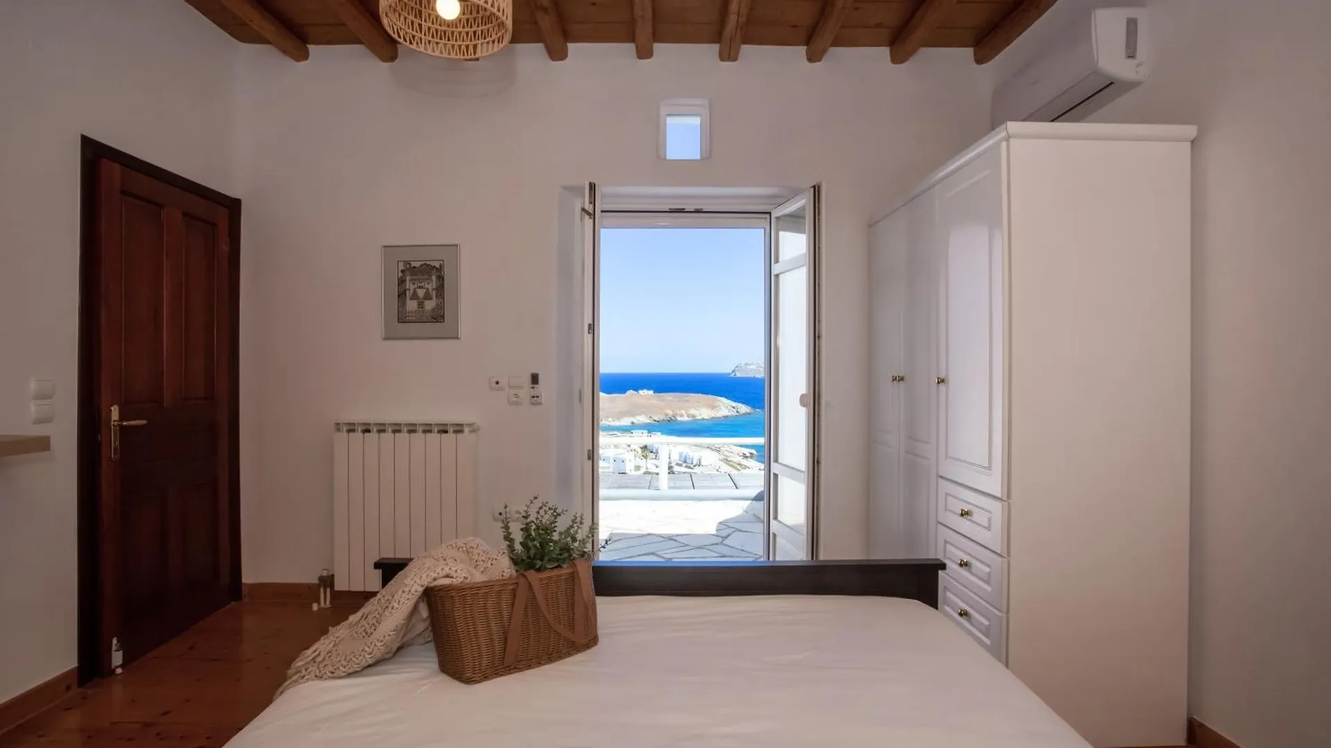 Patron 1 & 2 Pool Sunset Villas- Seven Bedrooms & Five Bedrooms Mykonos Town 빌라